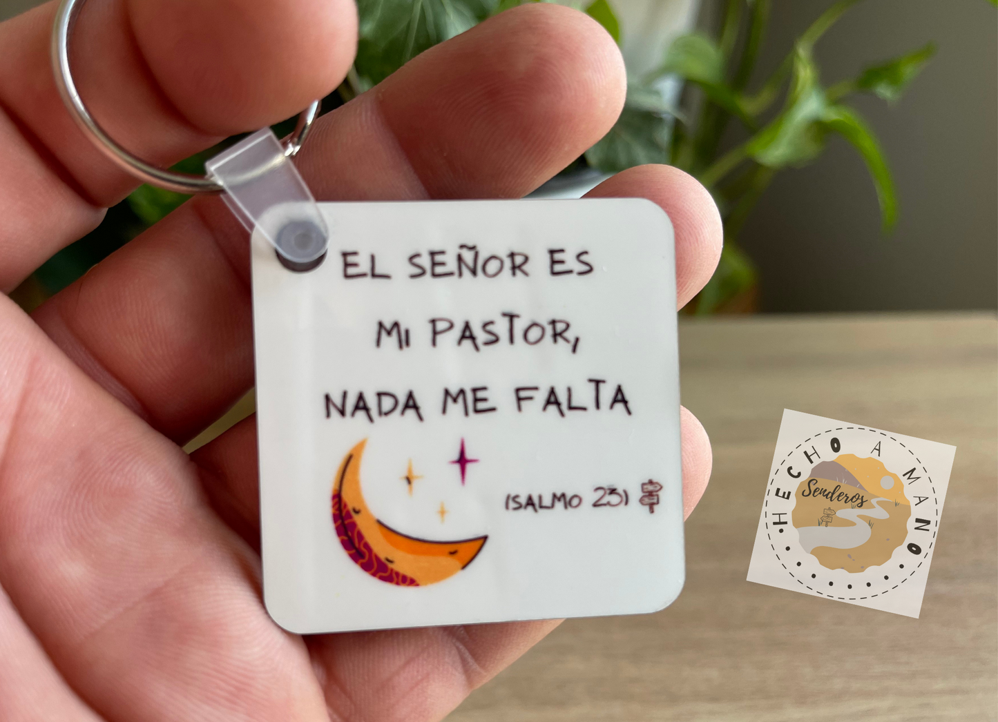 Llavero madera "El Señor es mi pastor, nada me falta"