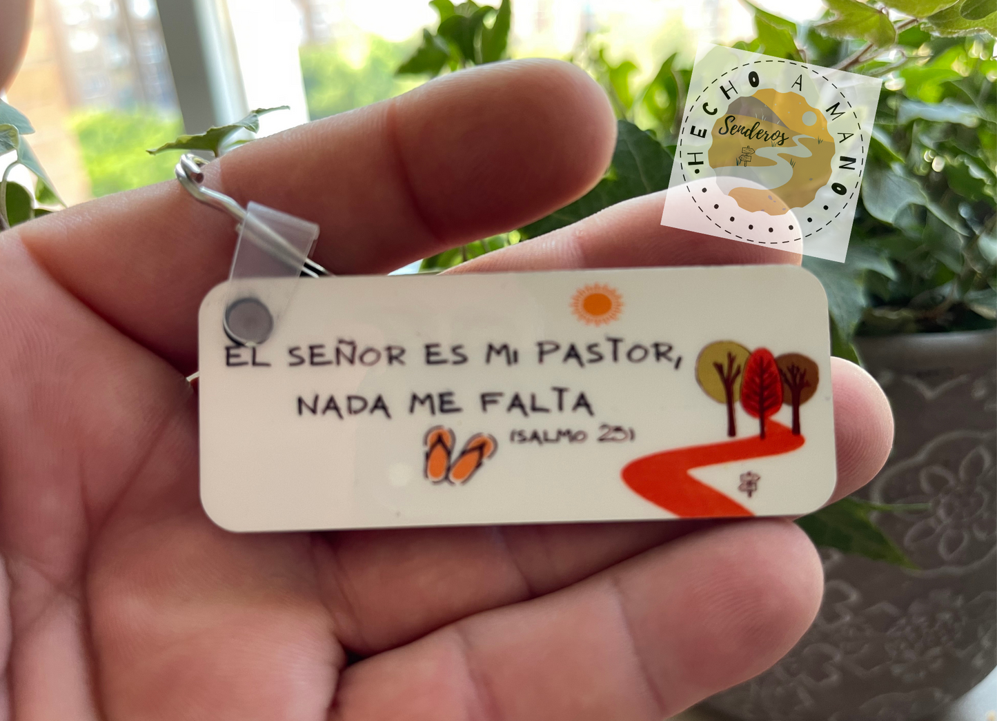 Llavero madera "El Señor es mi pastor, nada me falta"