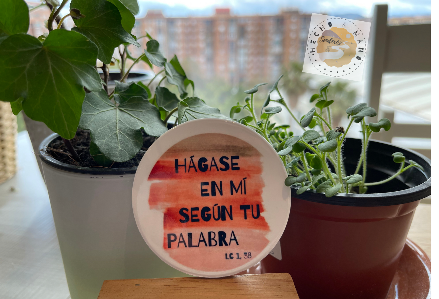 Imán de cerámica : Hágase en mi según tu palabra"