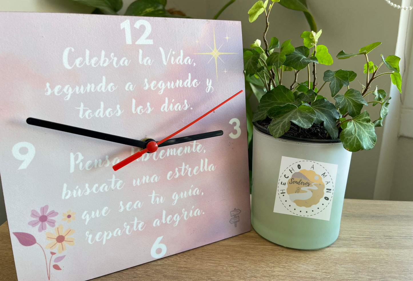 Reloj de pared "Celebra la Vida, segundo a segundo..."